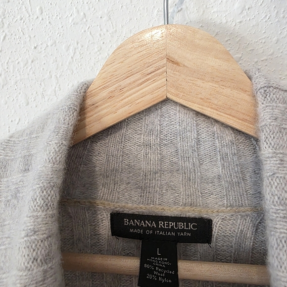 Banana Republic Gray Wool Blend Turtleneck Sweater L - Picture 6 of 7